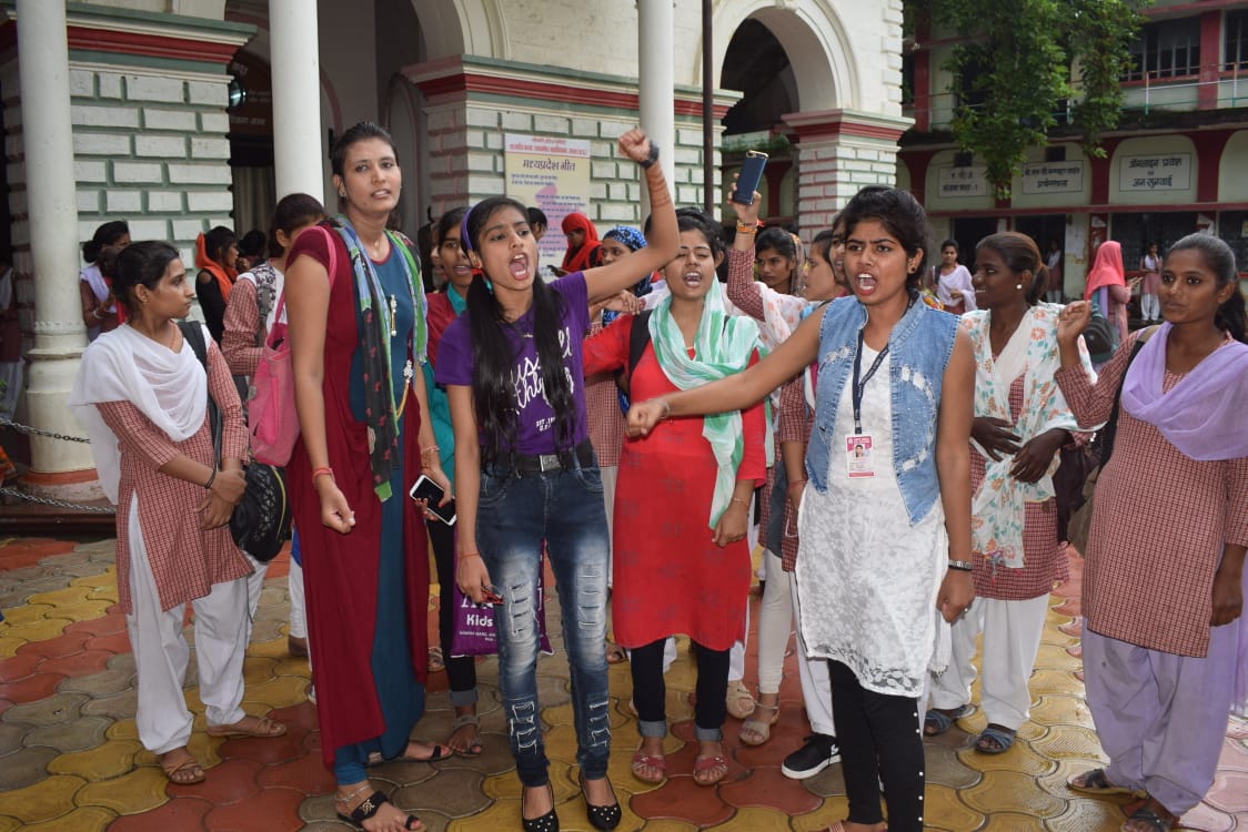 student strike in govt girls college satna 