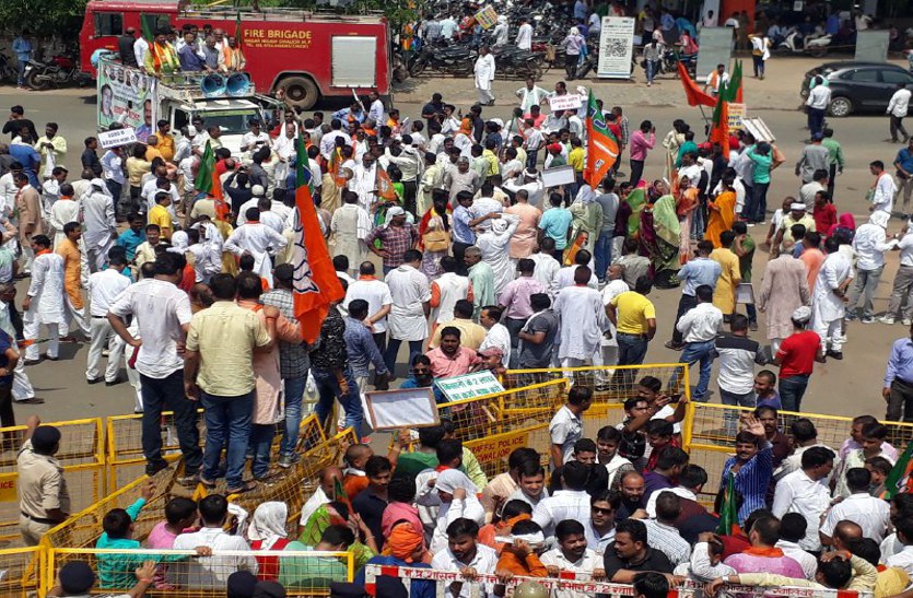 ghantanad bjp worker protest against congress in gwalior 