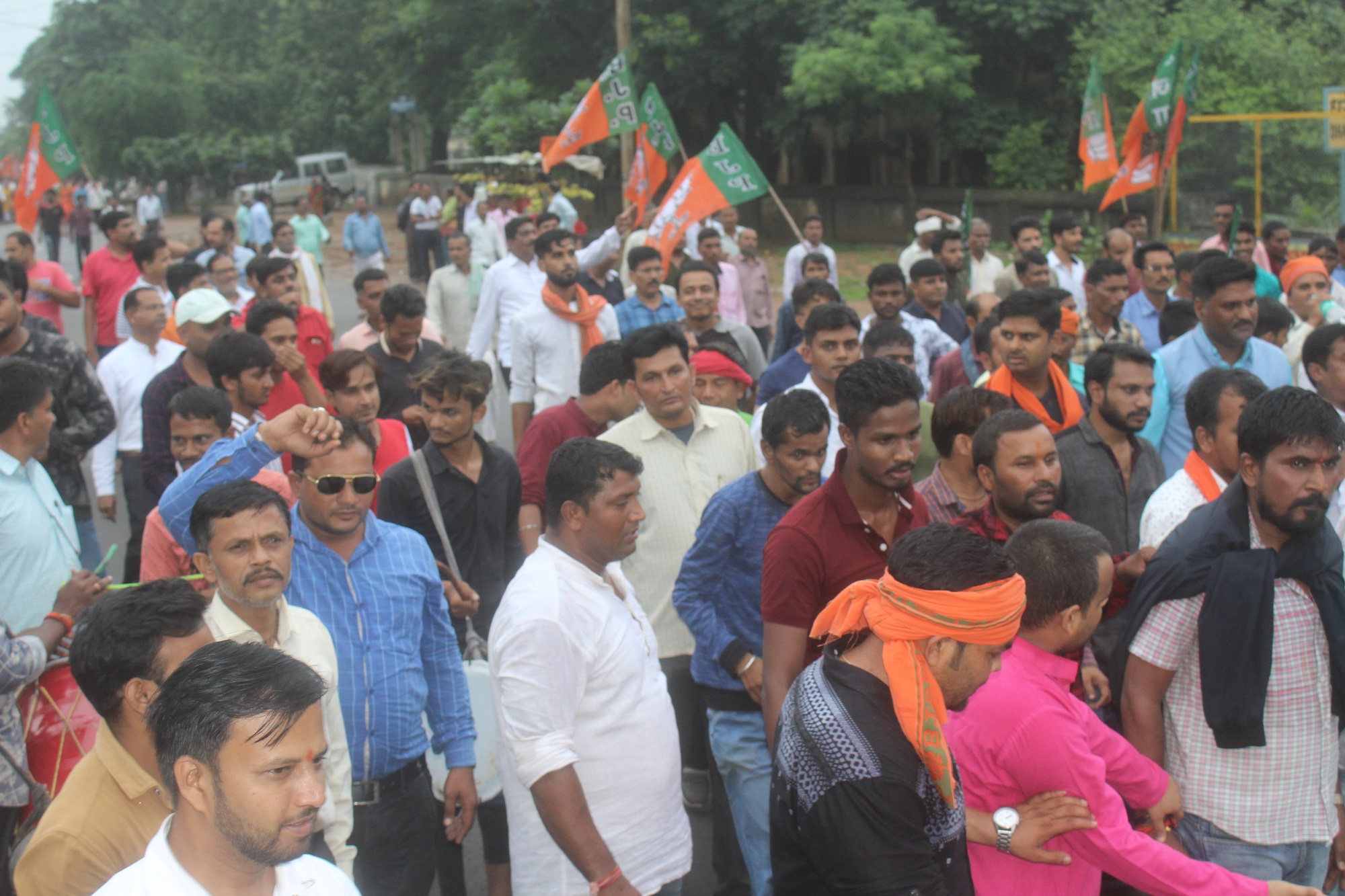 भाजपाइयों ने सरकार की वादाखिलाफी के खिलाफ घंटानाद रैली निकाल किया प्रदर्शन