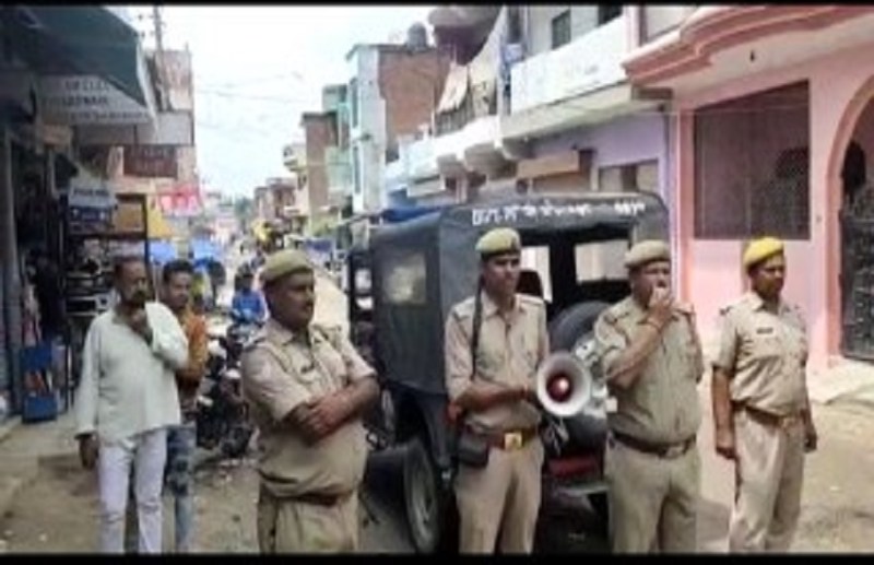 Police is awaring people against child theft rumours