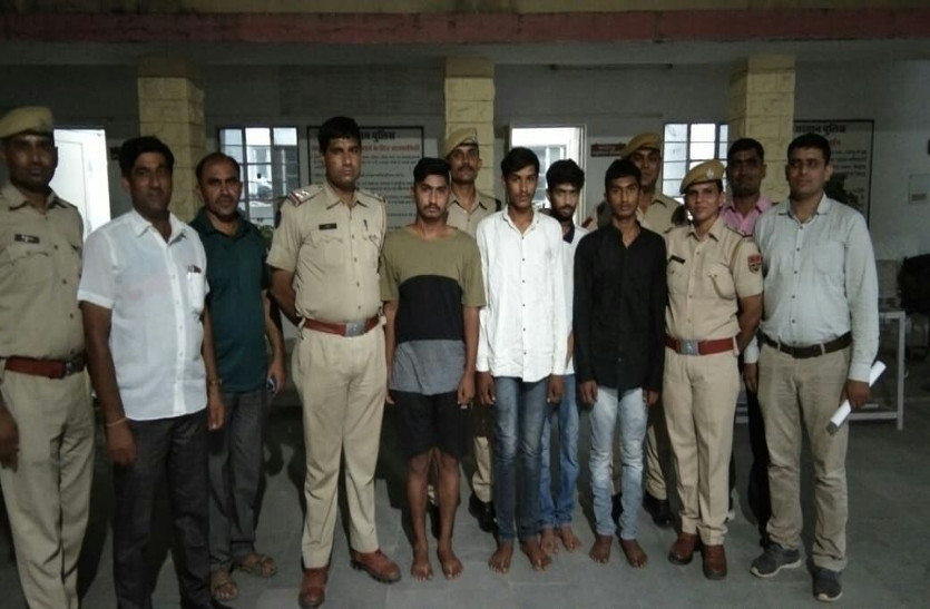 हमले के आरोपी दो भाई सहित चार गिरफ्तार