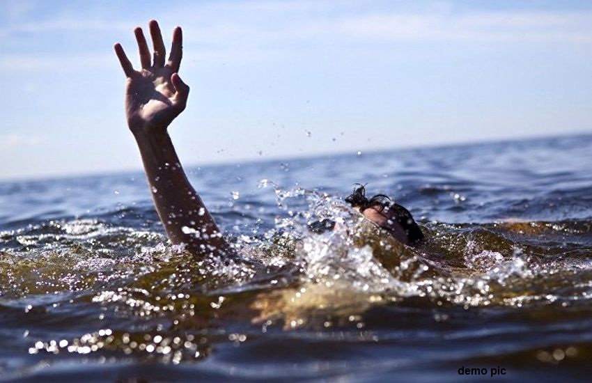 भोपाल जैसा हादसा : मूर्ति के साथ गहरे पानी में चला गया युवक, दोस्त चिल्लाते रह गए, मौत