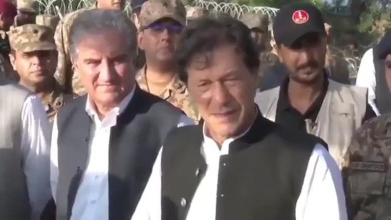 पाकिस्तान के पीएम इमरान ने कबूला, अमेरिका के कहने पर लगाई आतंक की फैक्ट्री