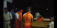 Baba's car collided, the high voltage drama went to the police station