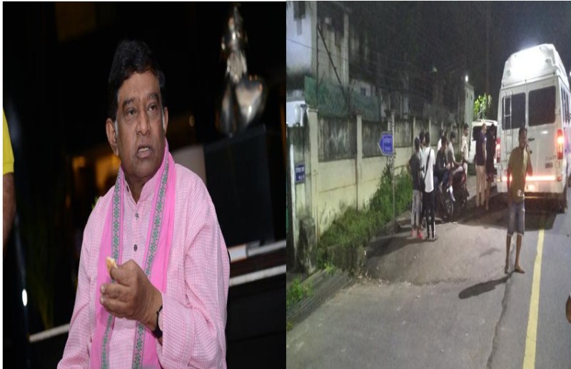 दंतेवाड़ा कलेक्टर निवास के बाहर जोगी बैठे सड़क पर, देर रात तक चला ड्रामा