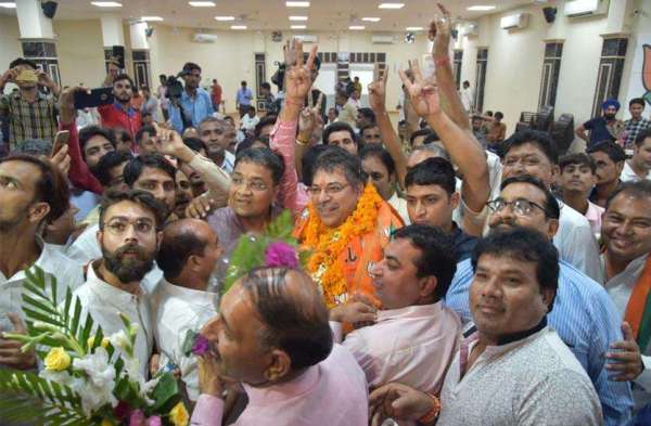पूनिया का प्रदेशाध्यक्ष बनने के बाद भाजपा मुख्यालय में हुआ जबरदस्त स्वागत, देखें तस्वीरें...