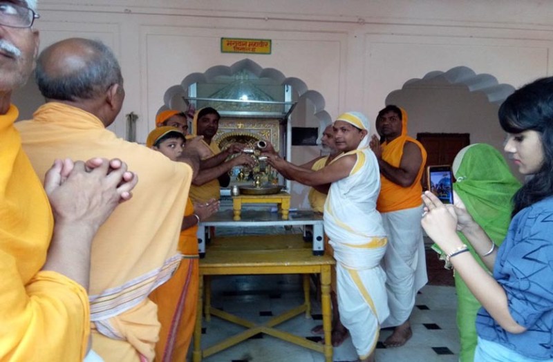 Apology Festival in Aligarh