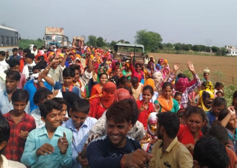 Pedestrian village main routes
