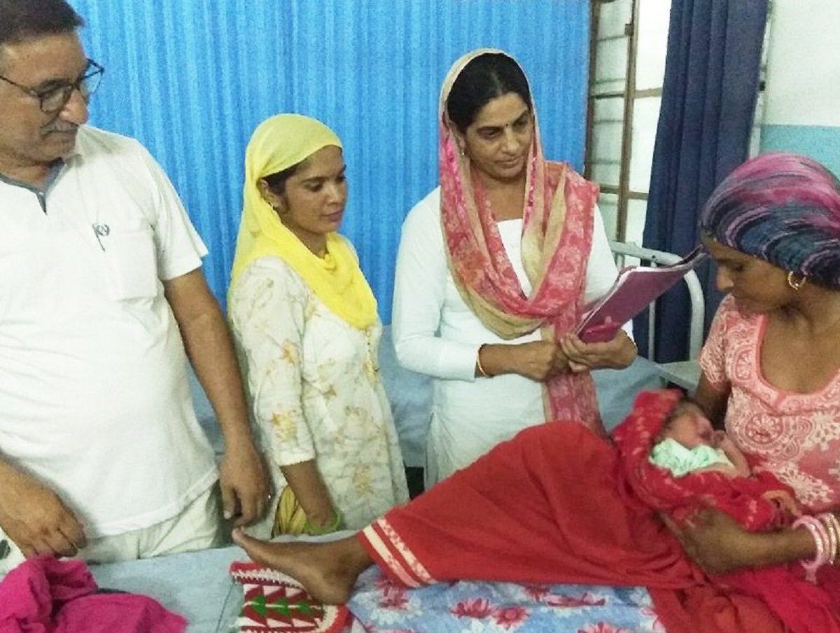 श्रीकरणपुर : नर्सिंगकर्मियों के भरोसे प्रसव
