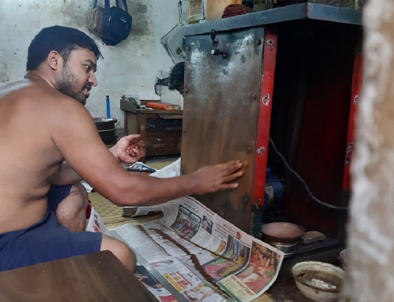 जानिए कोलकाता में कहां धूल में भी मिलता है सोना