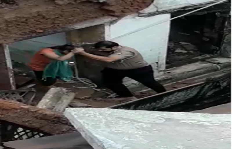 chowki incharge Harsh Singh Bhadaria