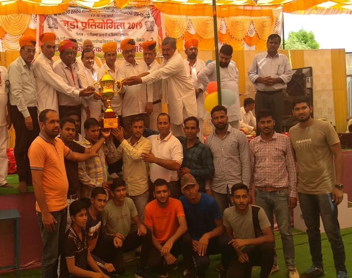 Sriganganagar won the trophy in the judo student category