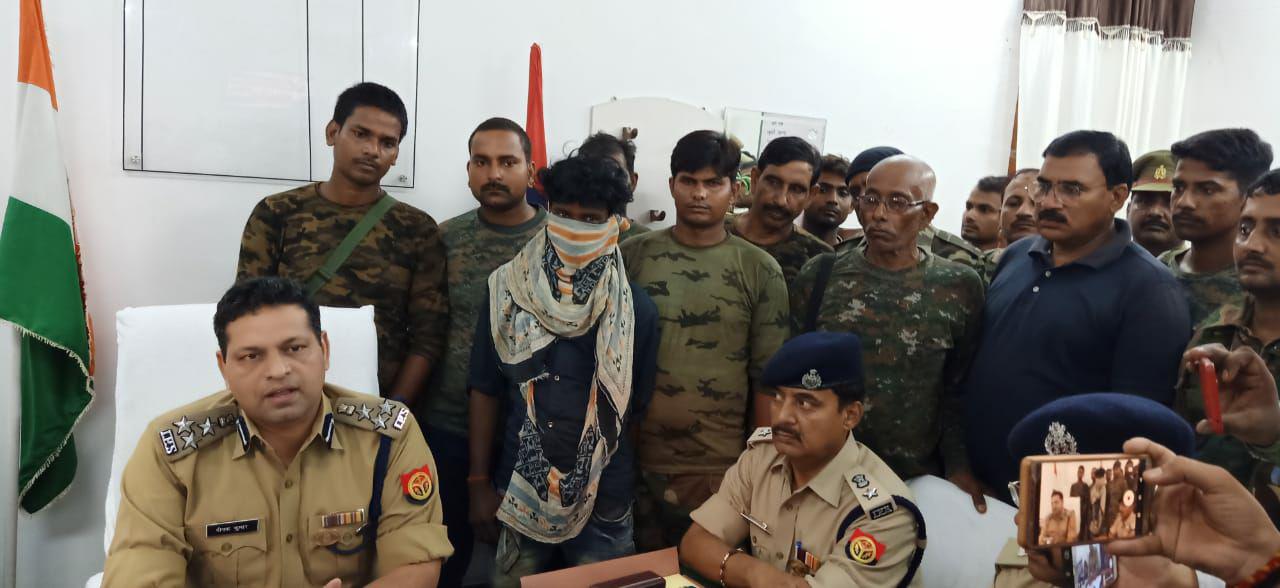 Fire power recovered from dacoit Sohan caught in an encounter