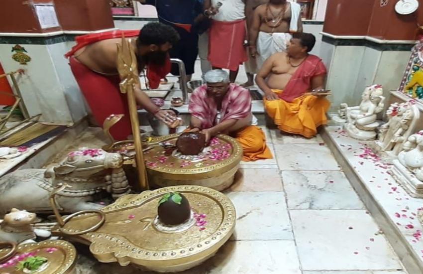 कॉर्पोरेट सेक्टर को पैकेज से अर्थव्यवस्था पटरी पर दौड़ेगी - शेखावत