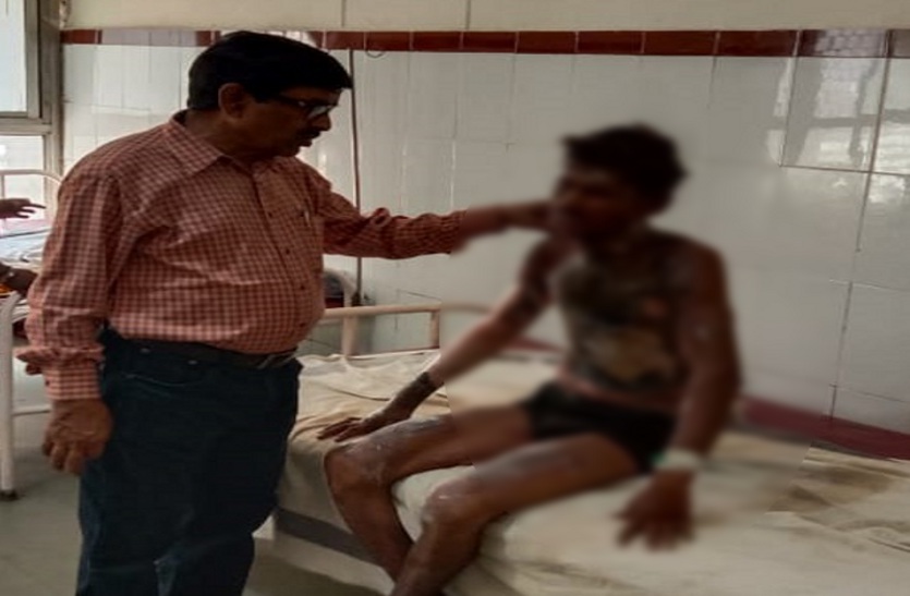 son beaten by her mother in sheopur 