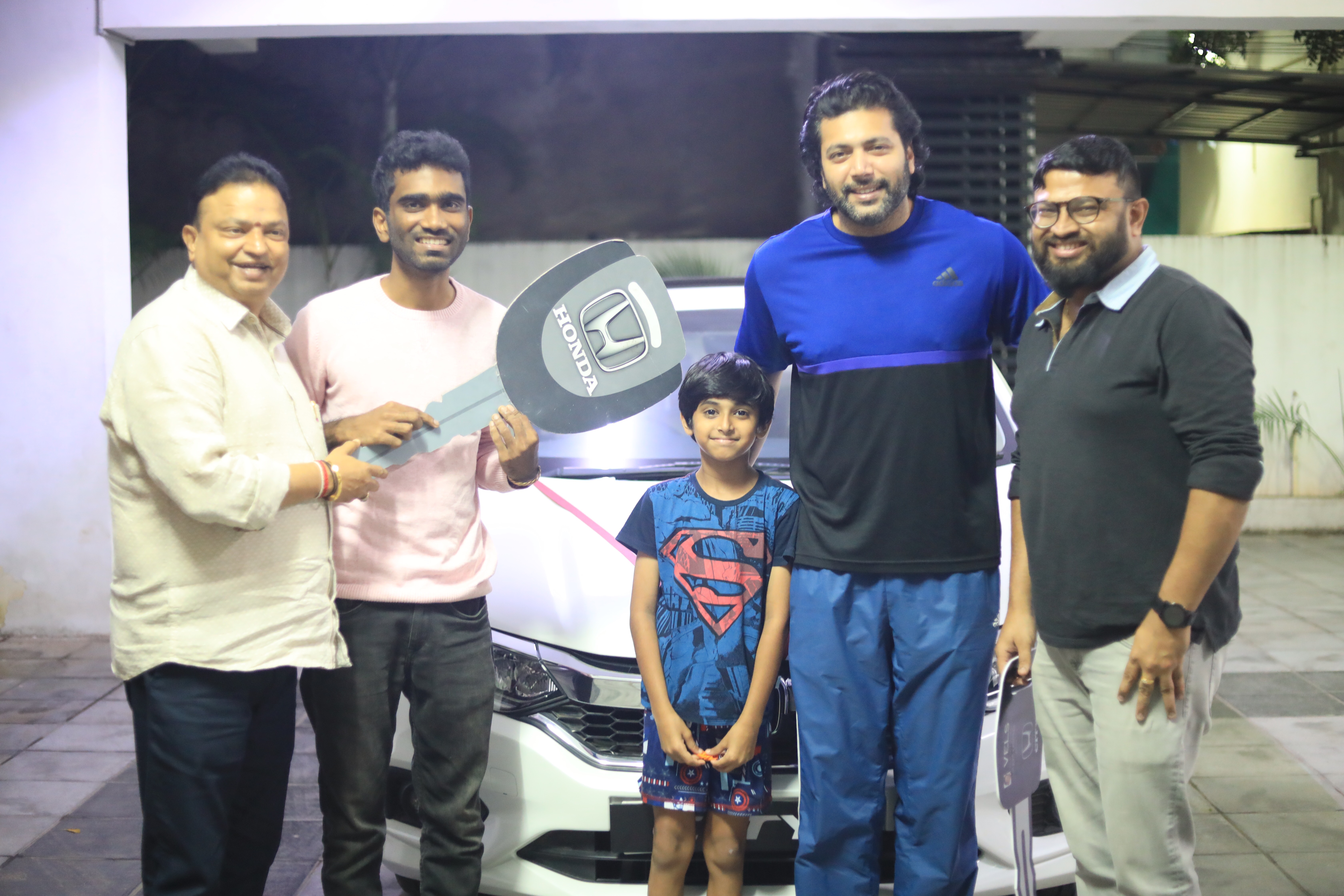 Director got Car as a Gift on the success of the film Comali: Tamilnadu , Chennai Box Office