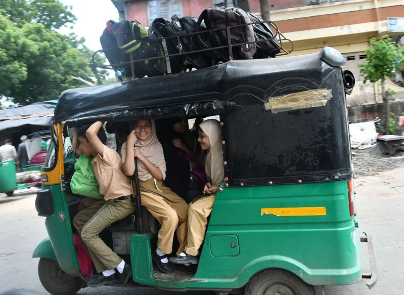 SURAT EDUCATION : विद्यार्थियों की सुरक्षा को लेकर गंभीरता नहीं..!