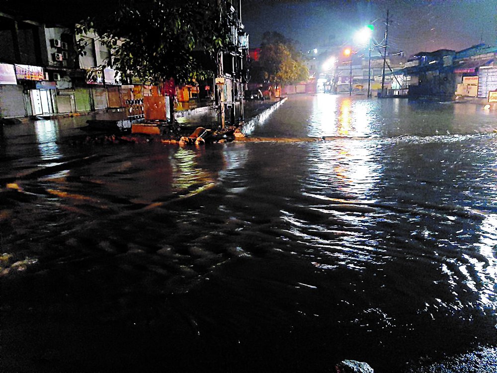 Satna Torrential Rain: madhya pradesh latest weather news in hindi