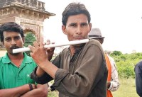 The sweetness of Sohar songs engulfs in flute tunes