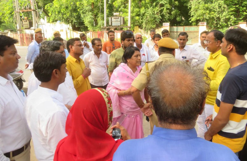 नगर परिषद चेयरमैन के पति के साथ मारपीट, कोतवाली थाने में मामला हुआ दर्ज