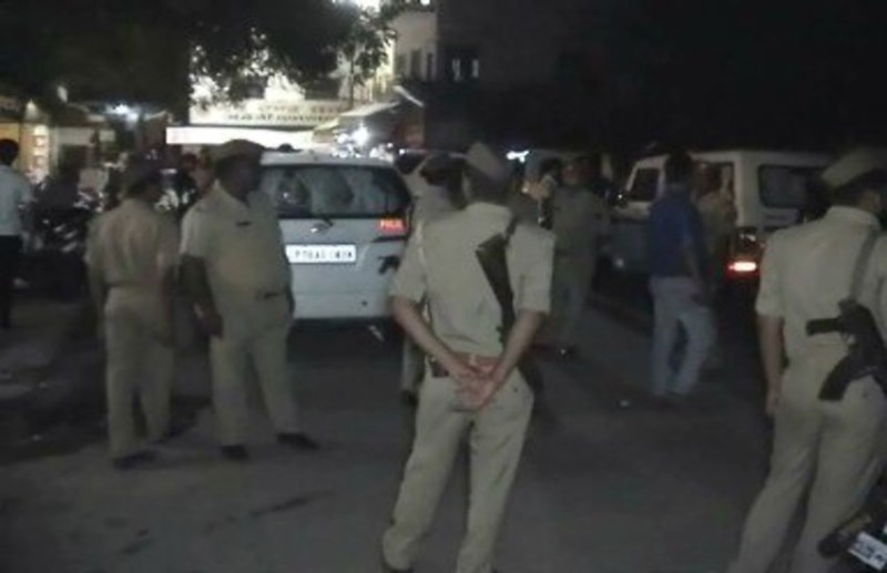 पत्नी और उसकी बहन हैं जेल में, जिलाबदर खत्म होते ही पति ने रचा ये खेल, आधी रात किया...