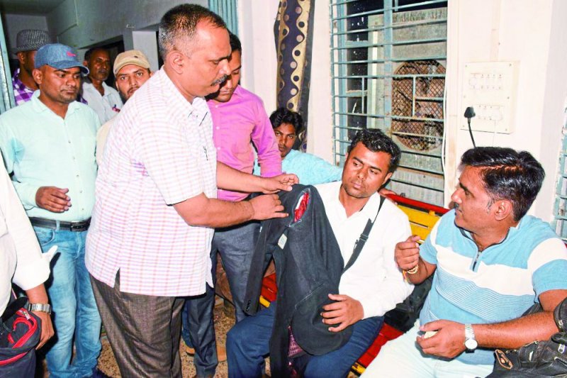 Controversy between TTE and GRP: Ruckus at the satna railway station