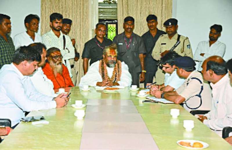 If illegal excavation is not stopped, saints will perform bhajan-kirtan