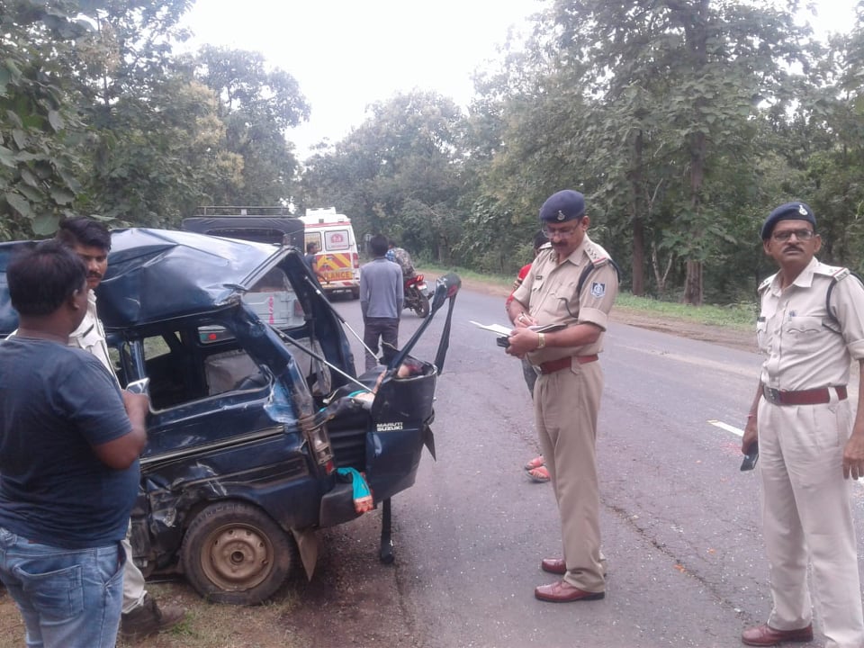  The couple was going to Damoh by car to join Shraddh, died in a road accident