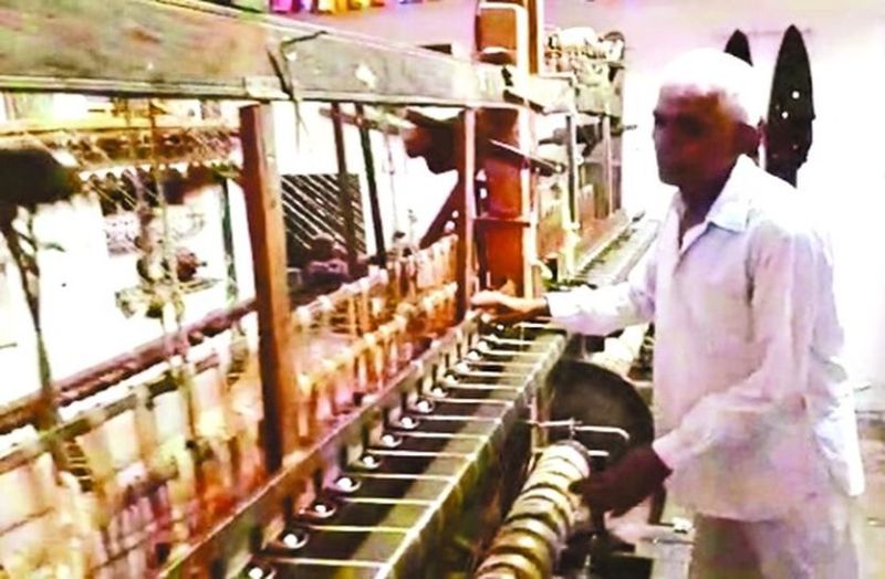 गोटा उद्योग कभी खंडेला की पहचान होती थी