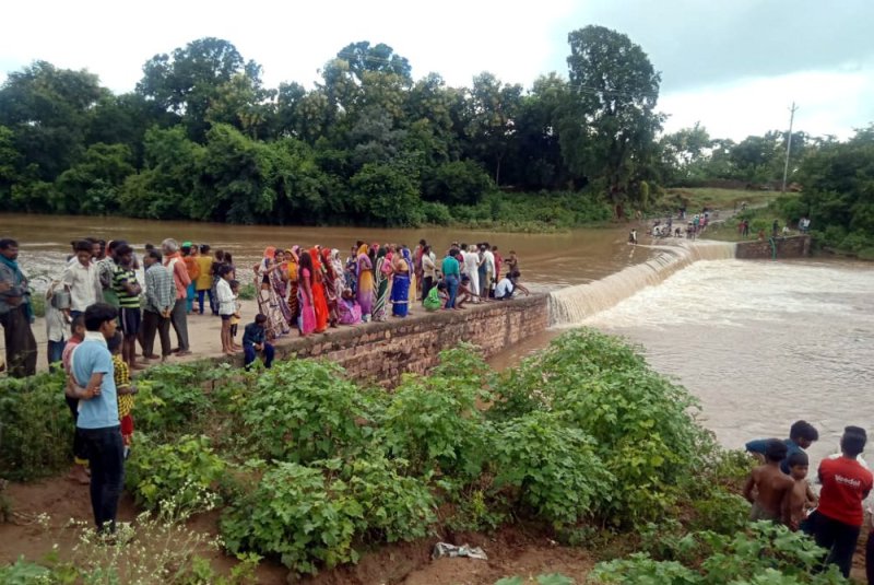 one youth drown while bathing in barua river unchehara in satna