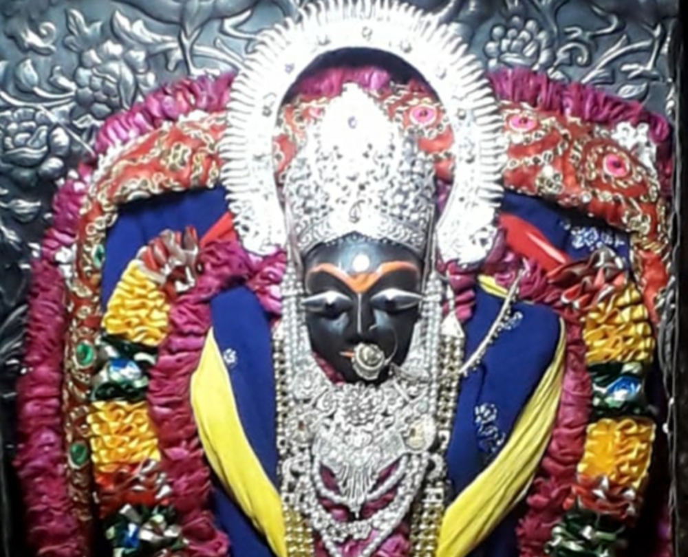 maihar Divine Darshan and Maha Aarti of Mother Sharde on the first day