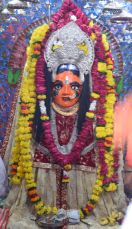 चहुंओर मातारानी की अगवानी का उल्लास, घर घर हुई घट स्थापना