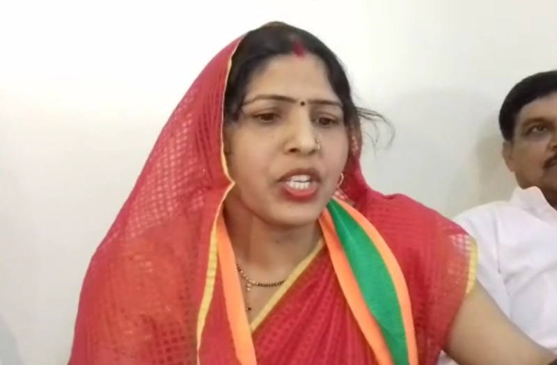 सांसद रंजीता कोली की फिसली जुबान, महात्मा गांधी को राष्ट्रपिता के स्थान पर बोल गईं कुछ और...