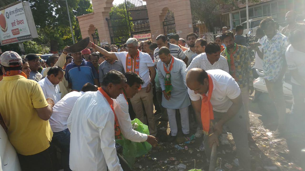 jal shakti minister gajendra singh shekhawat latest news in hindi
