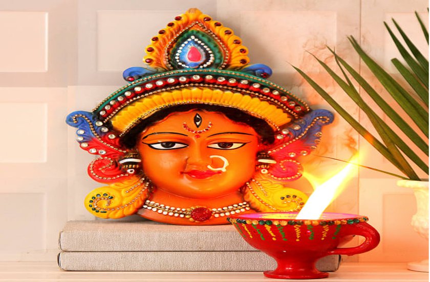 नवरात्रि की नवमी तिथि की रात कर लें केवल ये 3 उपाय, बढ़ेंगी धन आवक, हो जाएंगे मालामाल