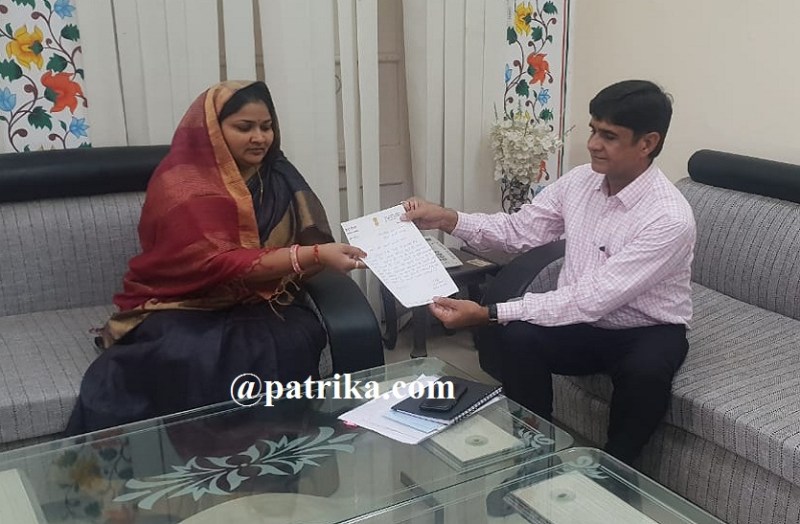 बामनवास विधानसभा क्षेत्र में ऐसी आई समस्या कि विधायक इंदिरा मीणा ने दिया जिला कलक्टर को ज्ञापन