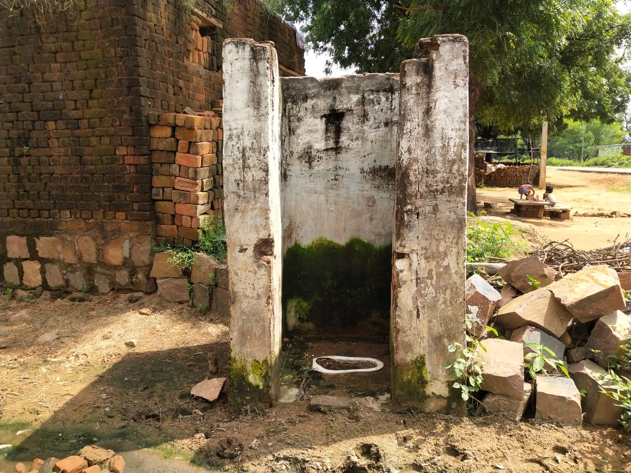 3 thousand 9 unusable, but incomplete if toilets are broken at ground level