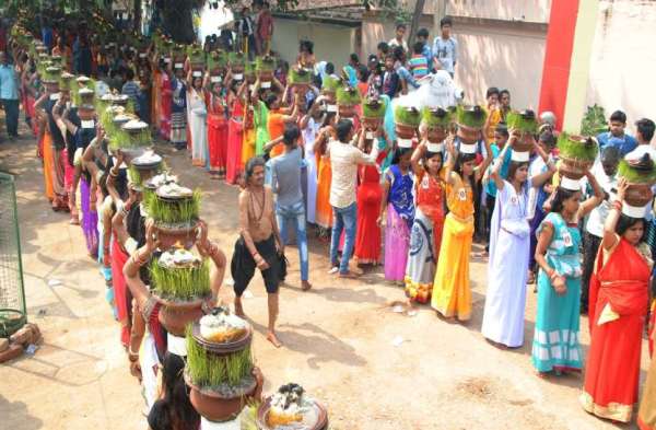 Photo Gallery : महानवमी पर कन्या पूजन के साथ जोत जंवारा का हुआ विसर्जन