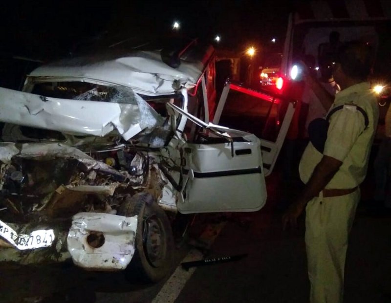 national highway 7 big road accident in Rewa 5 killed 1 injured