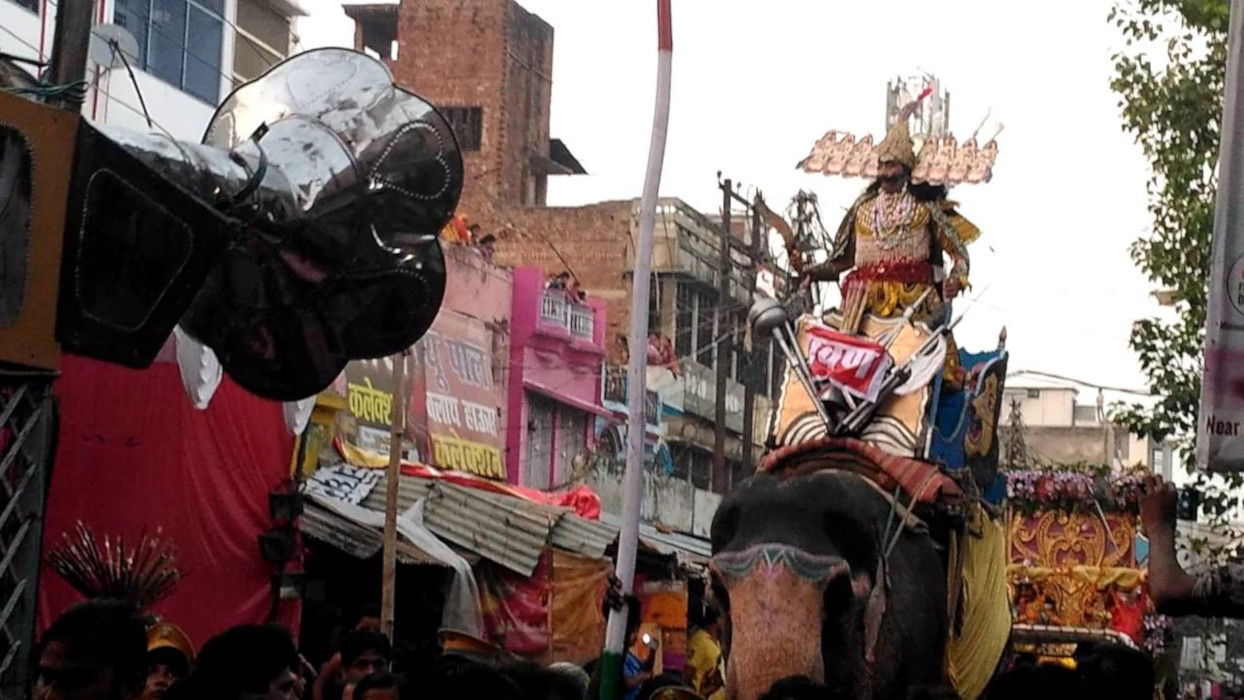 डेढ़ सौ साल पुरानी यहां की रामलीला का अलग ही अंदाज, आज जलेगा 40 फुट ऊंचा रावण का पुतला