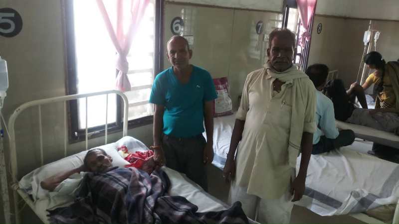 Old age home - Rashi is not getting treatment due to not getting the amount on time.