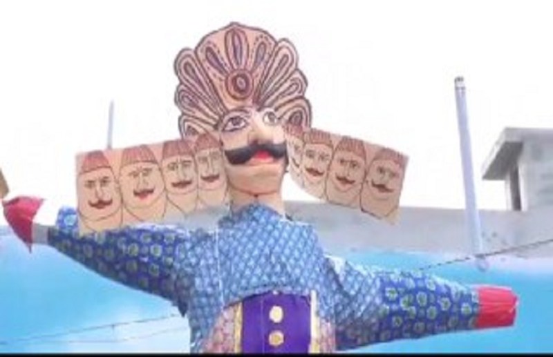 Burning Ravana with nine heads, said was troubled by inflation