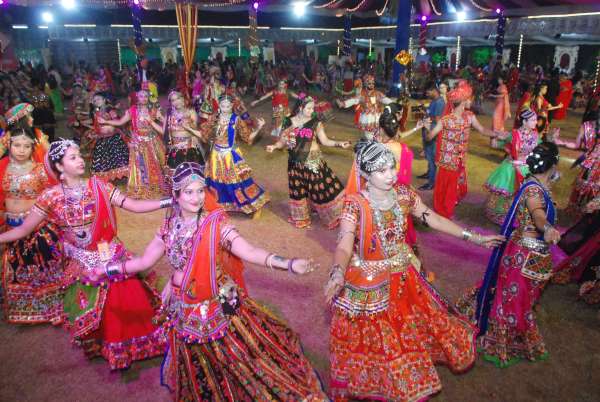 शक्ति भक्ति और उल्लास का महाकुंभ