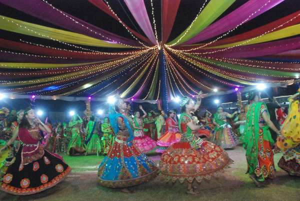 शक्ति भक्ति और उल्लास का महाकुंभ