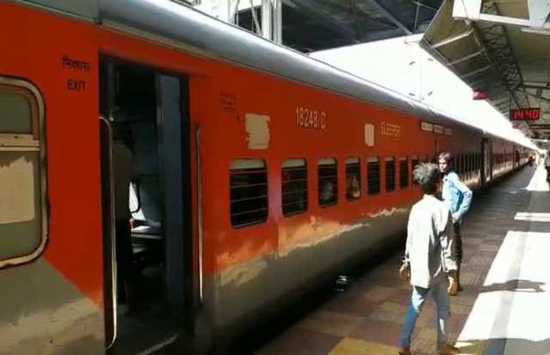 ALERT: ख़ुफ़िया रिपोर्ट से हुआ खुलासा, नक्सलियों के निशाने पर है गीतांजलि एक्सप्रेस