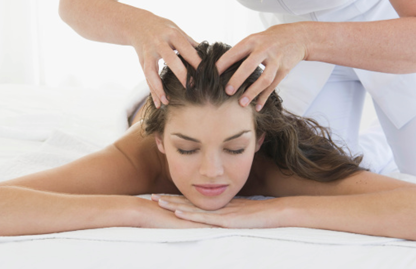 Hair Care Tips: Scalp Massage With Oil Good For Hair Growth