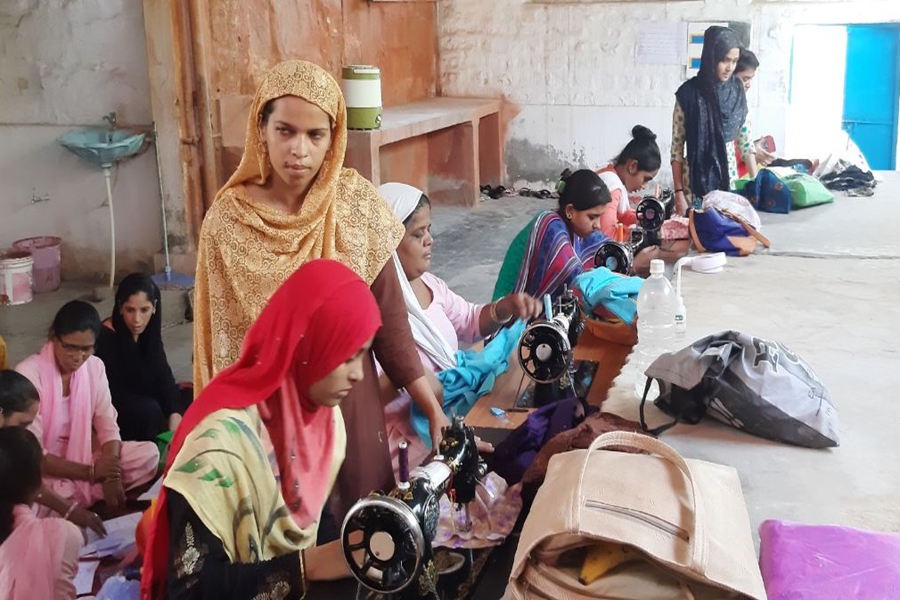 sambhali trust is providing free Sewing training to women in jodhpur