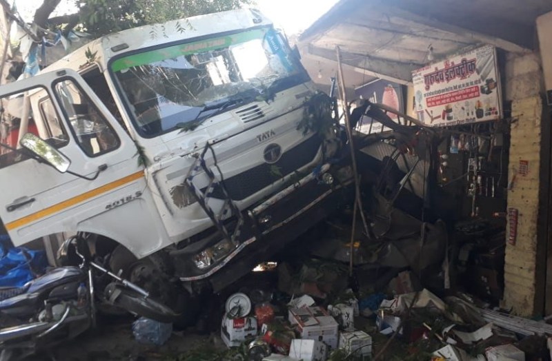 trailer accident at sirohi