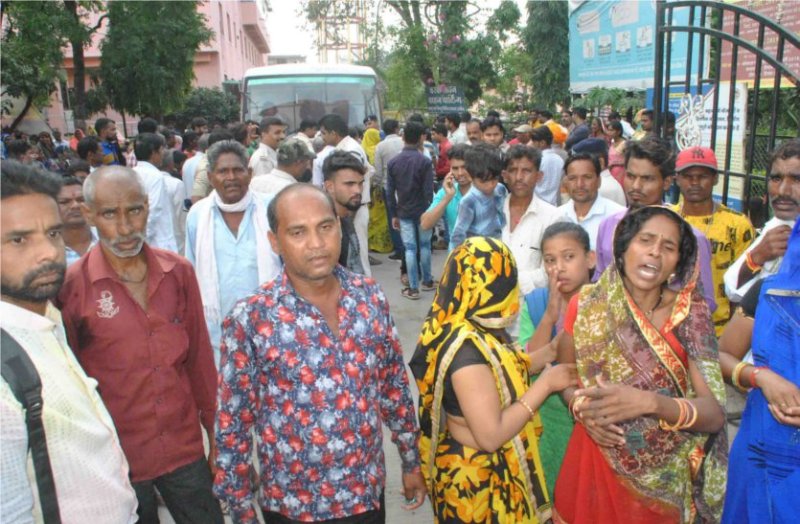 ujjain hindi news,ujjain crime news,ujjain crime,chakka jam,Charak Hospital,