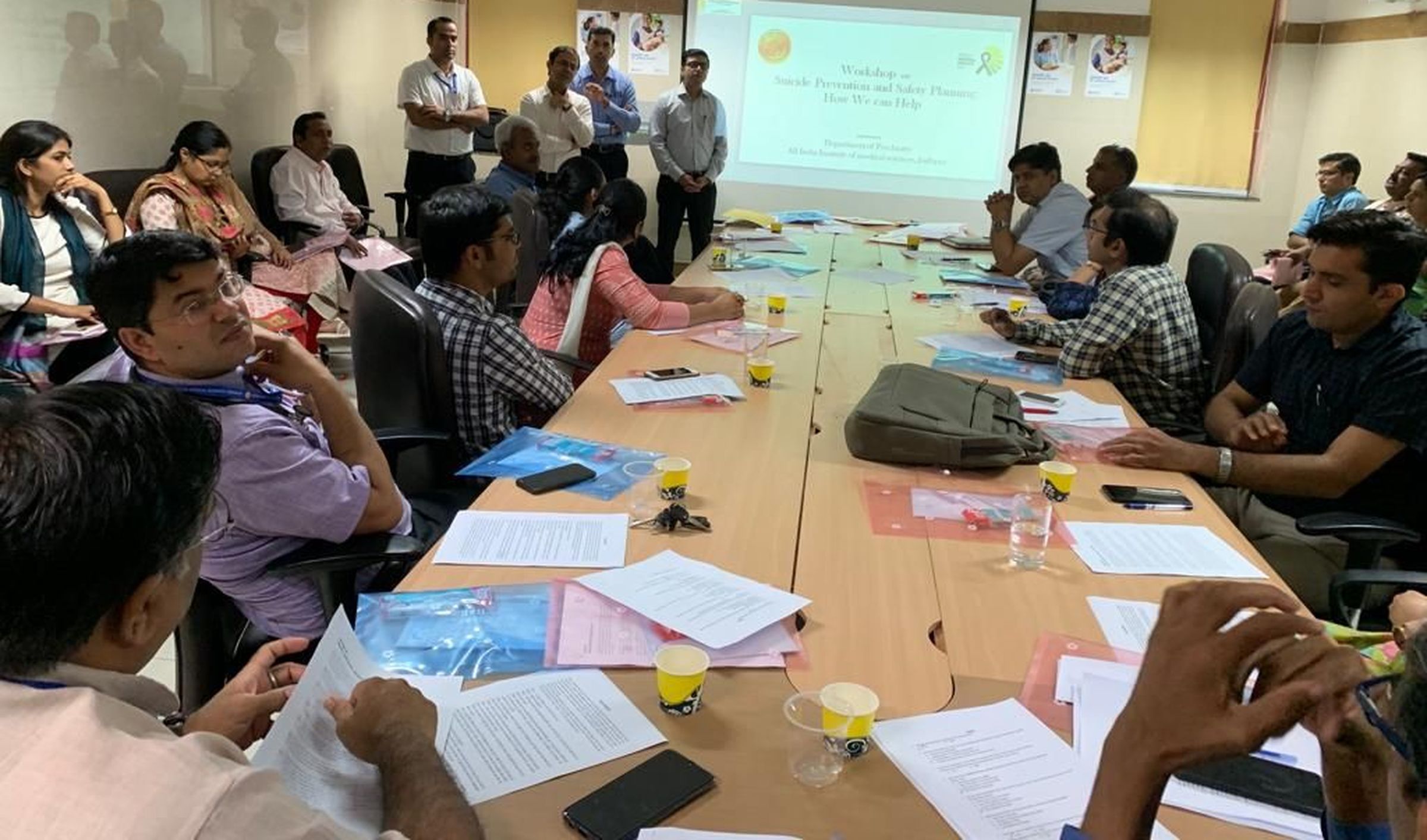 छोटी प्रॉबल्म को भी न करें अवोइड, बन सकती है सुसाइड का कारण